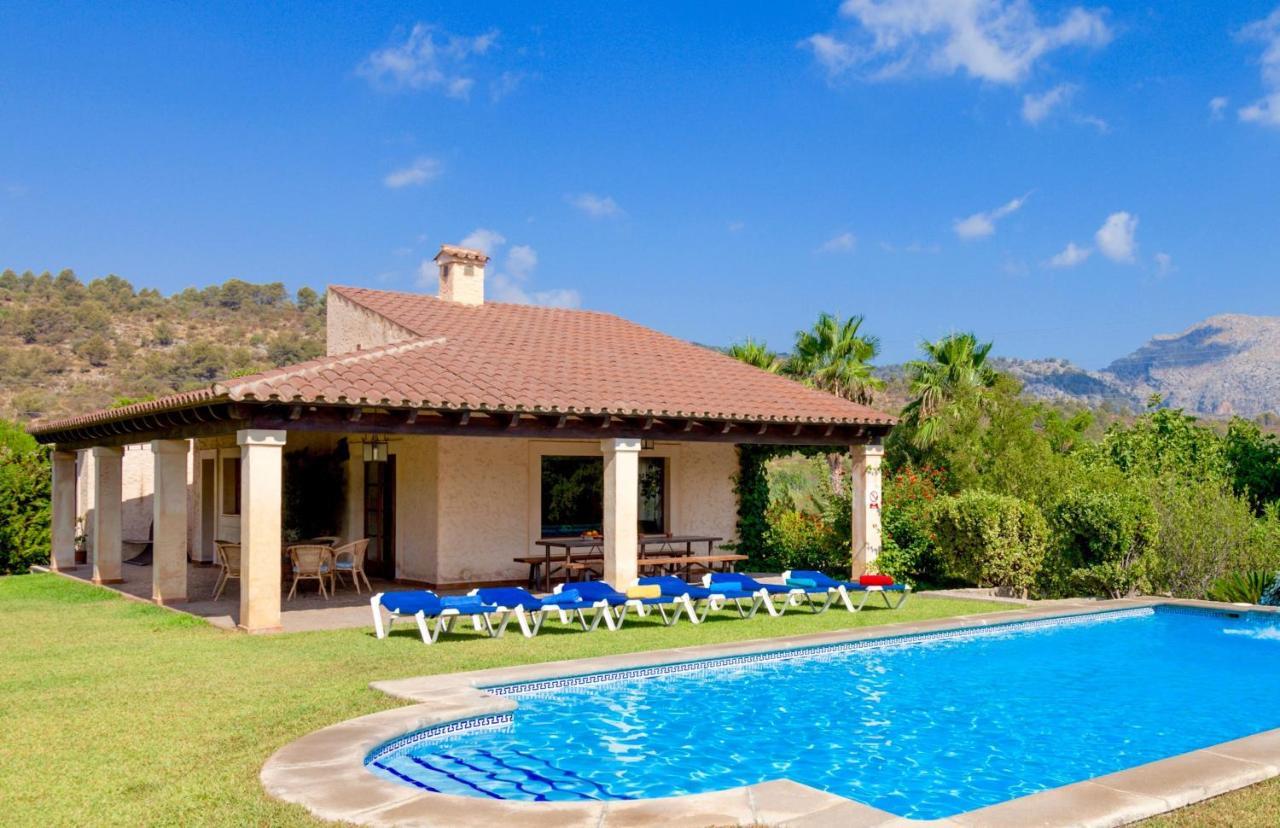 Can Colom By Sealand Villas Pollenca Bagian luar foto