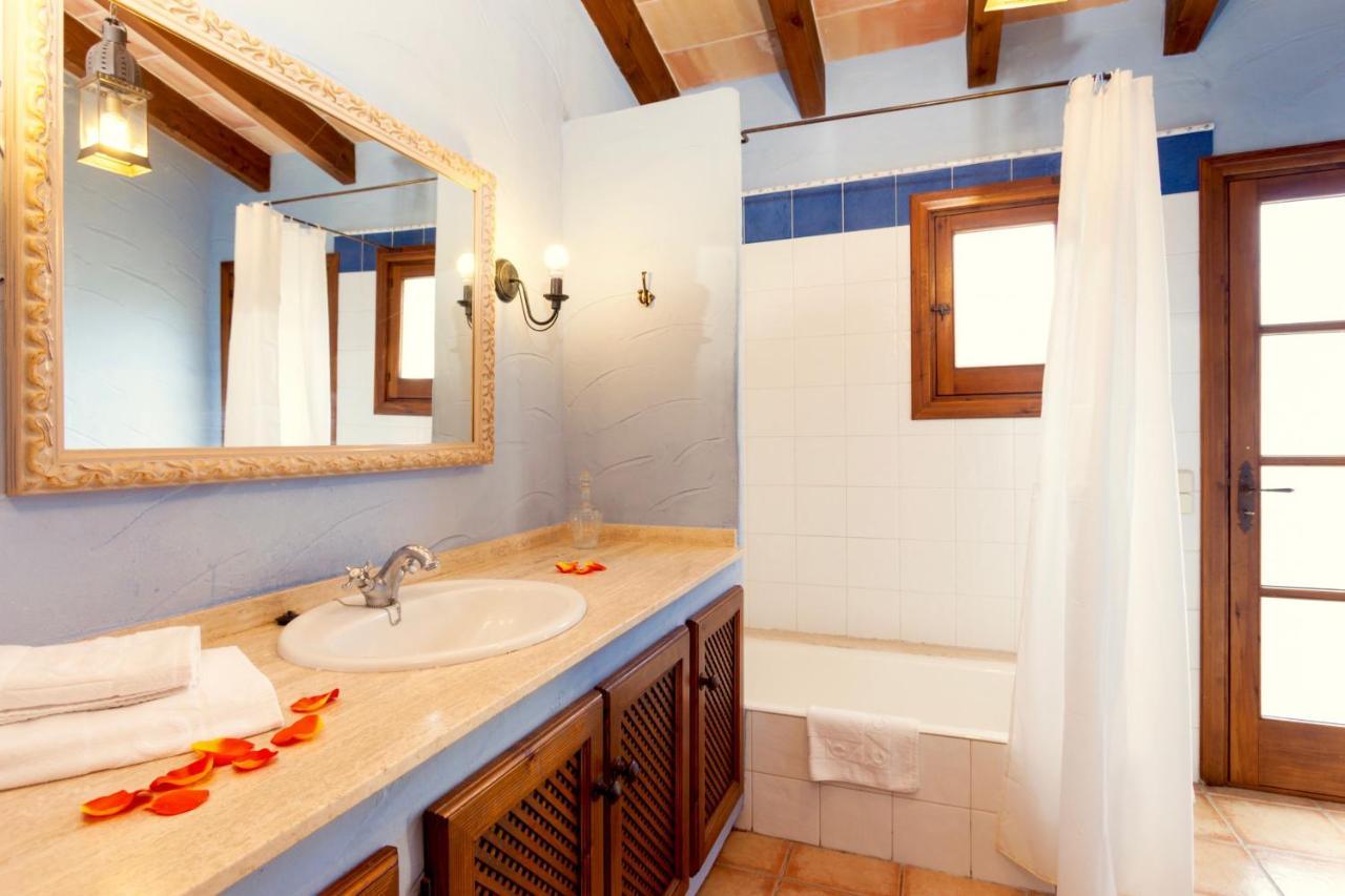 Can Colom By Sealand Villas Pollenca Bagian luar foto